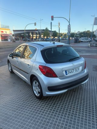 Peugeot 207 2009