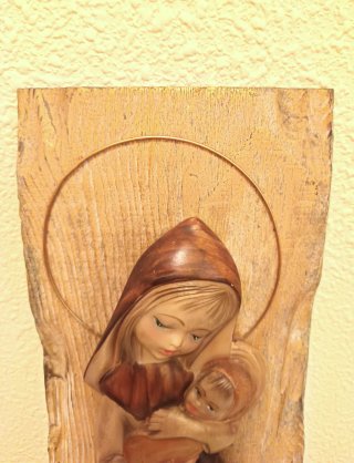 Retablo Virgen con Niño Relieve Tonos Tierra 1960