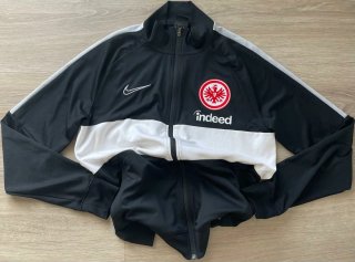 Chaqueta Nike Negra y Blanca