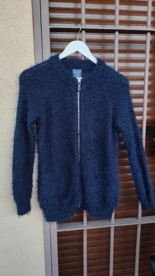 Cardigan Bershka azul peluda