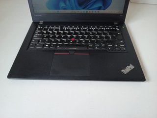 Portátil Lenovo Core i5 8GB RAM SSD 240GB