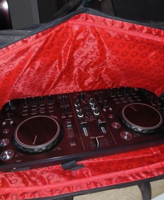 Controladora DJ Pioneer DDJ-ERGO