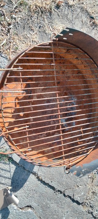 Barbacoa de metal