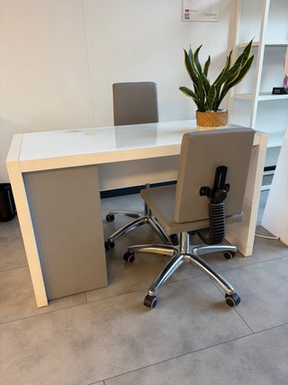 Mesa de Manicura Blanca y Gris