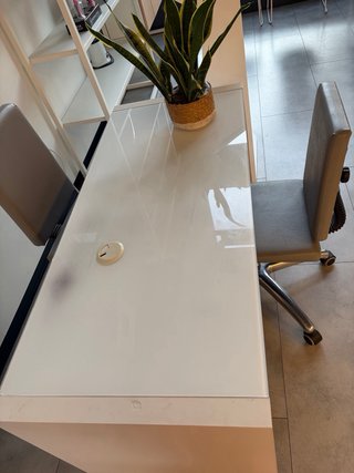 Mesa de Manicura Blanca y Gris