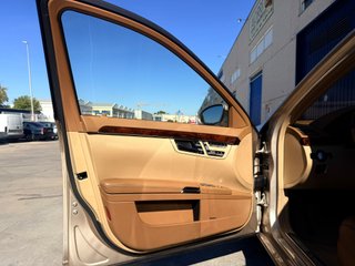 Mercedes-Benz S 500 V8 2006 – 164.000 km