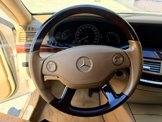 Mercedes-Benz S 500 V8 2006 – 164.000 km
