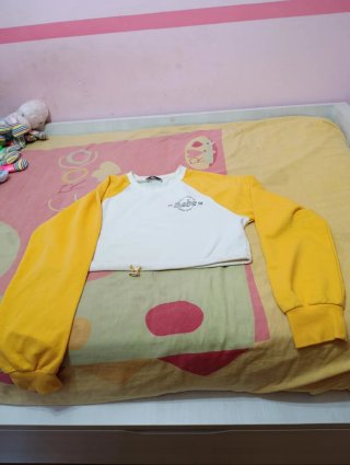Sudadera Babe 98 blanca y amarilla