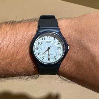Reloj Casio MW-59 analógico con fecha