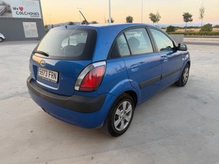 KIA Rio 2007
