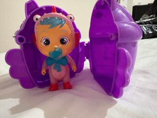 Bebé Llorón con su casita morada
