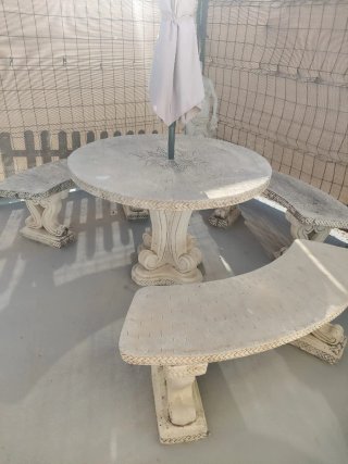 Mesa de Jardín de Piedra con 3 Bancos