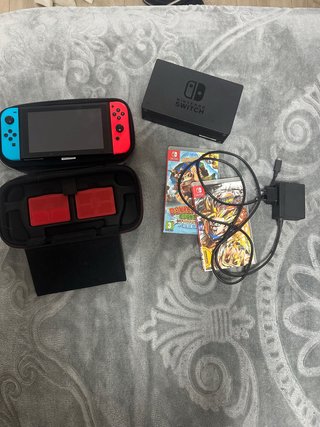 Nintendo Switch con Juegos y Funda