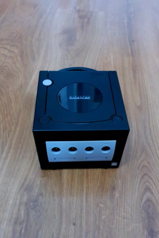 Nintendo GameCube + Zelda Collector's Edition