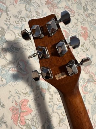 Guitarra Electroacústica Sunburst