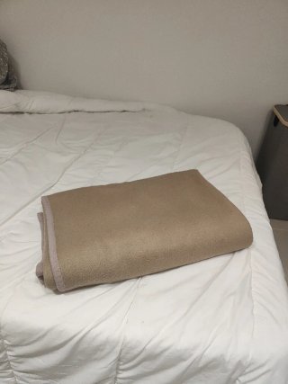 Manta de lana beige