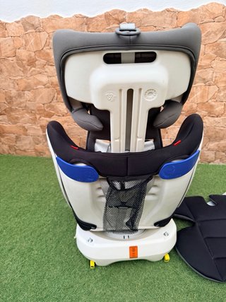 Silla de coche infantil iBaby con sistema Isofixsu