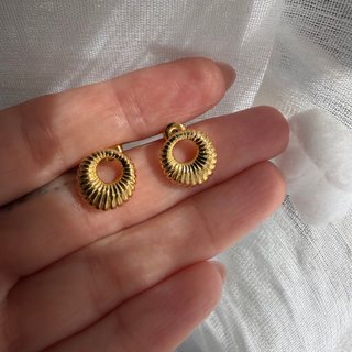 Pendientes acero baño oro circulares