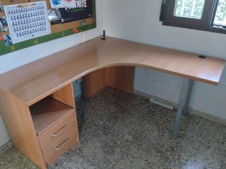 Escritorio de esquina madera y metal
