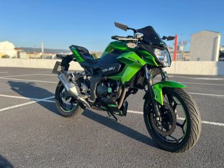 Kawasaki Z250SL 2015 - 16.500 km ITV 2027