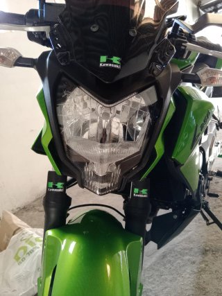 Kawasaki Z250SL 2015 - 16.500 km ITV 2027