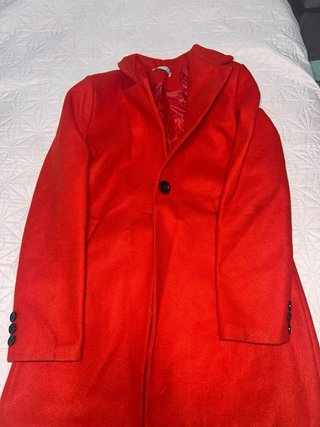 Abrigo Rojo