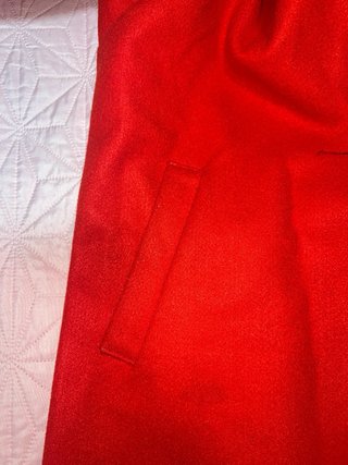 Abrigo Rojo