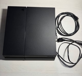 PS4 1TB en perfecto estado. Todo de fábrica.