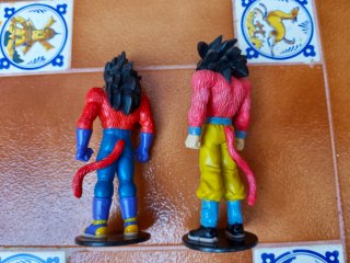 2 Figuras Dragon Ball. DE COLECCIÓN