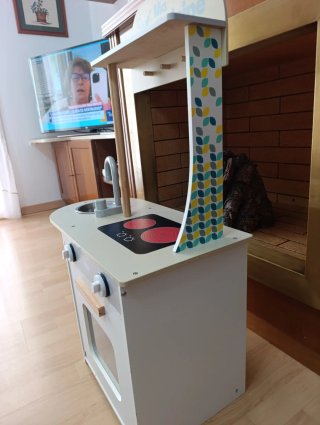 Cocina infantil de madera