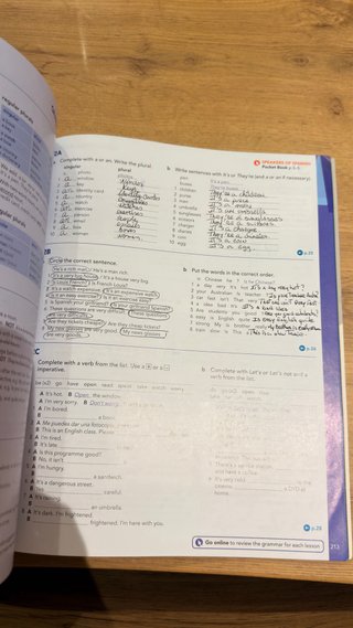 English File A1-A2 Elementary With Online Pract...