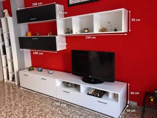 Mueble de comedor modular blanco y negro
