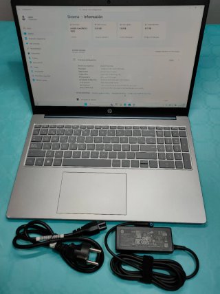 HP 15-fd0000ns, Intel Core i3, 8 Gb RAM, SSD 512Gb