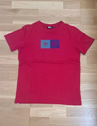 Lote 4 camisetas Talla 14 (Rip Curl / Quicksilver)