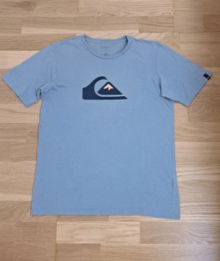 Lote 4 camisetas Talla 14 (Rip Curl / Quicksilver)