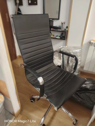Silla de Oficina Negra