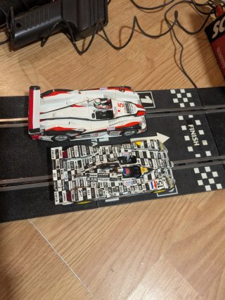 Scalextric SCX C2 GT con Cuentavueltas Electrónico