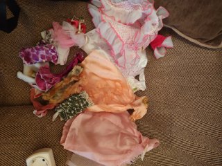 Abbigliamento vario per bambole Barbie