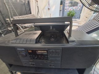 Radio CD Philips Negra