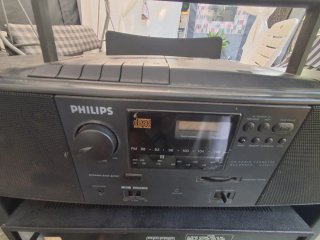 Radio CD Philips Negra