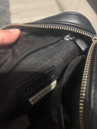 Riñonera/Neceser Guess Negro