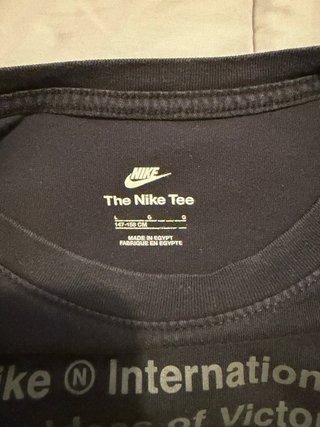 Camiseta Nike Negra International
