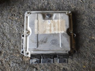 Centralita motor uce 9644606180 Peugeot 307 y_415