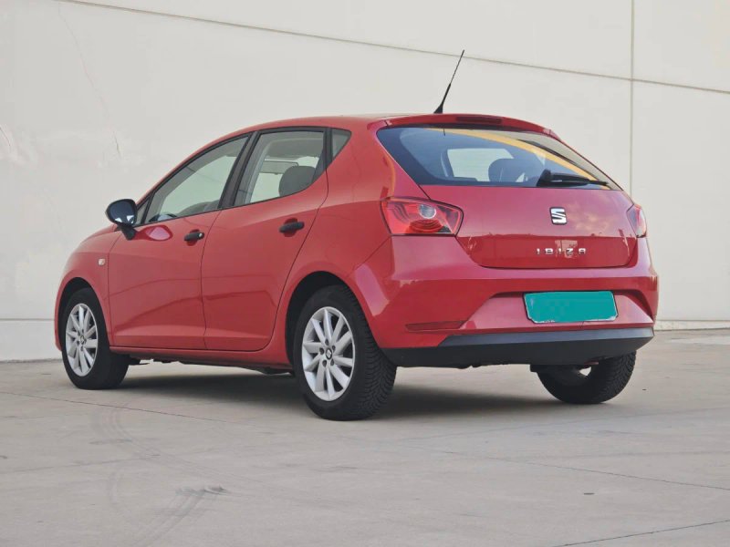 SEAT Ibiza 2015, foto 2