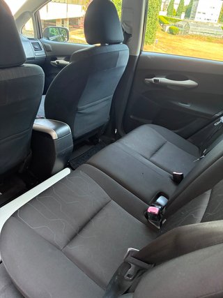 Toyota Auris 2.0 D-4D 126 CV  2008  5 puertas