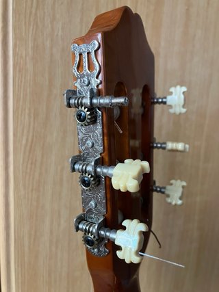 Guitarra Clásica Naranja