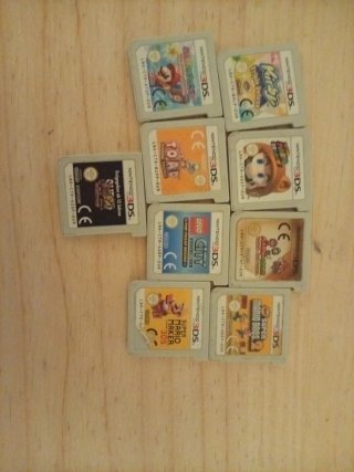 Nintendo 2DS Negra con Juegos