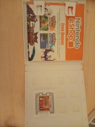 Nintendo 2DS Negra con Juegos