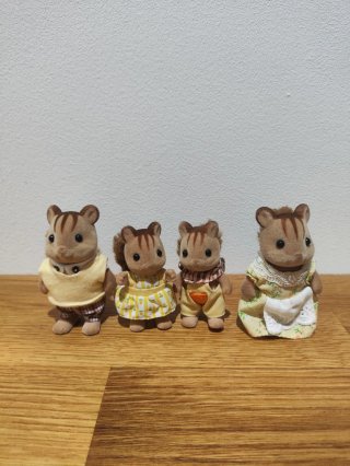 Familia Ardilla nuez Sylvanian Families