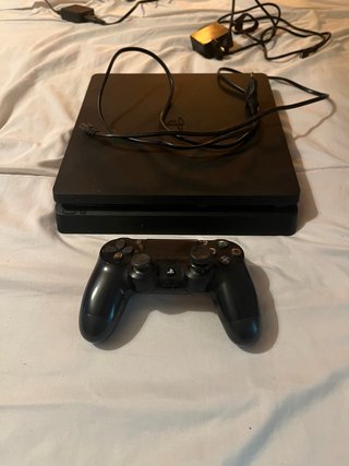 PS4 Slim 1TB